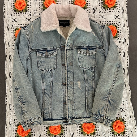 Banana Republic Sherpa Jean Jacket - Fully lined Sherpa! - Picture 2 of 6